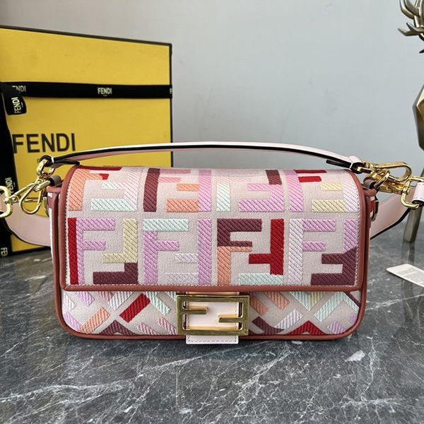 超希少！フェンディ バゲットFF刺繍 ハウンド コピー ショルダーバッグ feh25658
