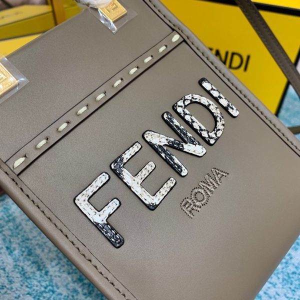 フェンディ サンシャインショッパー コピー エラフレザー ミニバッグ fei21852代引きを販売