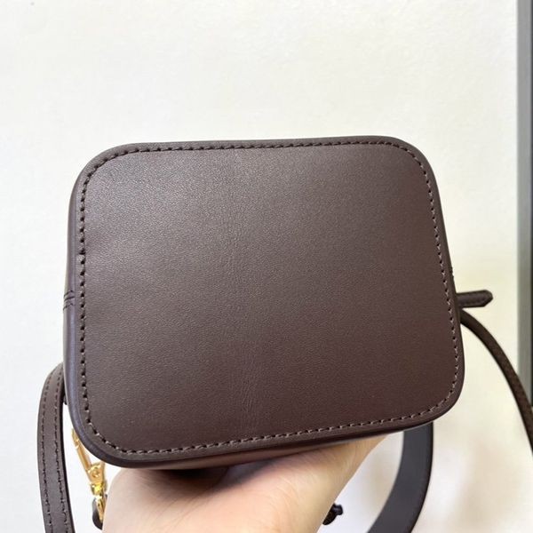 入手困難フェンディ MON TRESOR デニムキャンバス FFロゴ コピー★ fej54705高い品質