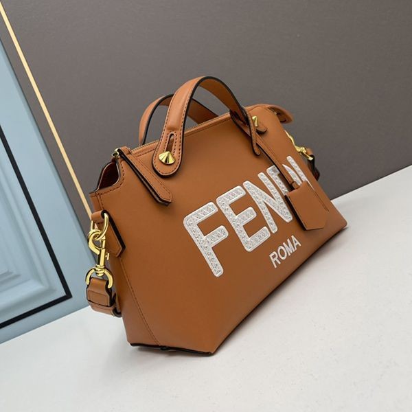 希少色フェンディ ショルダーバッグ コピー ミディアム BY THE WAY キャンバス 2WAY fem35533通販