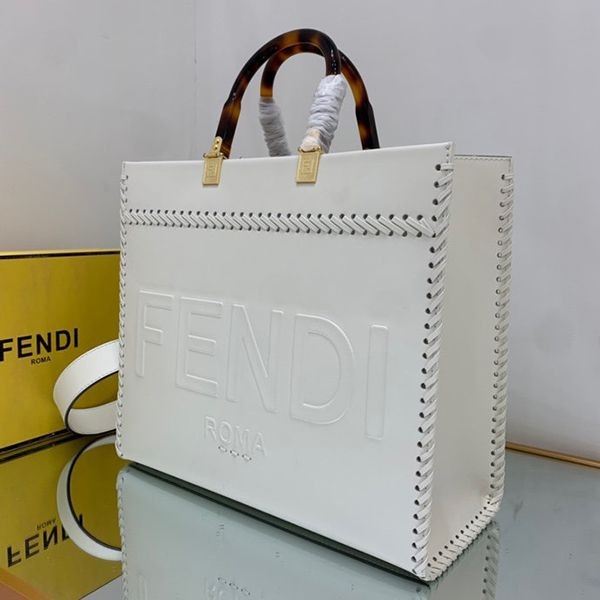 注目★フェンディ サンシャインショッパー コピー ミディアム fem60553激安送料無料