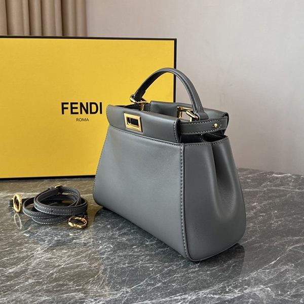 人気 フェンディ 偽物 ショルダーバッグお洒落に♪ fep97673通販
