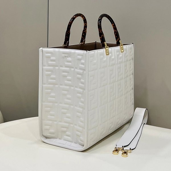争奪戦♡フェンディ サンシャイン コピー ミディ レザー トートバッグ feq38838通販
