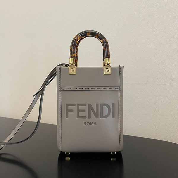 フェンディ レディース サンシャイン ショッパー ミニバッグ 偽物 feq59967