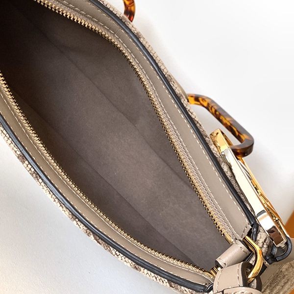 速達発送 フェンディ ショルダーバッグ 偽物 2Way ロゴ O LOCK SWING HOBO feq62460人気