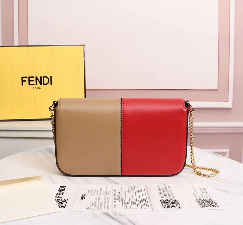 【日本未発売】フェンディ バゲット 偽物 レッド＆ベージュ スエード／レザー バッグ fer33299高い品質