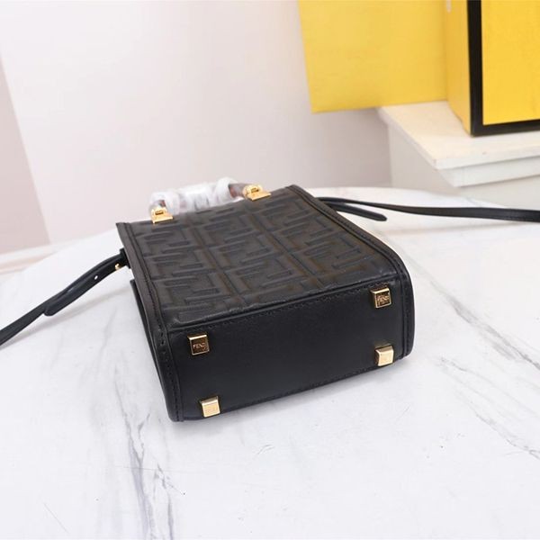フェンディ Sunshine Shopper FF柄 レザーミニバッグ 偽物 fet50094高い品質