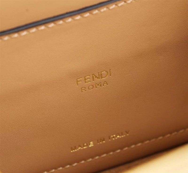 秋冬新作フェンディ ウェイ 偽物 レザー バッグ fet52766代引きを販売