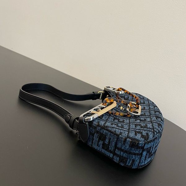 ☆超人気☆フェンディ ショルダーバッグ コピー 2Way ロゴ O LOCK SWING HOBO fet74122通販
