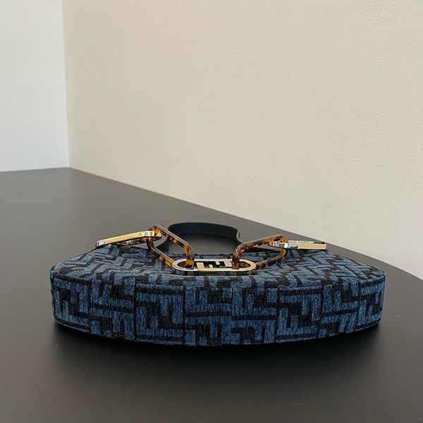 ☆超人気☆フェンディ ショルダーバッグ コピー 2Way ロゴ O LOCK SWING HOBO fet74122代引きを販売