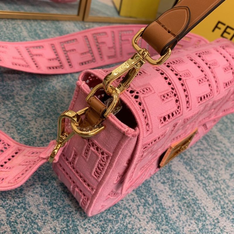 日本未入荷フェンディ バゲット キャンバス バッグ 偽物/刺繍 feu38678高い品質