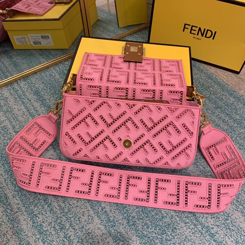 日本未入荷フェンディ バゲット キャンバス バッグ 偽物/刺繍 feu38678人気