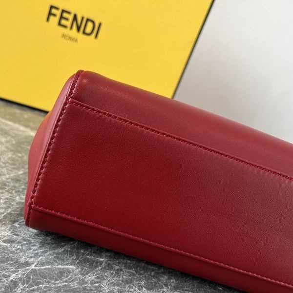 目を惹くカラー フェンディ ショルダーバッグ コピー fev72717人気