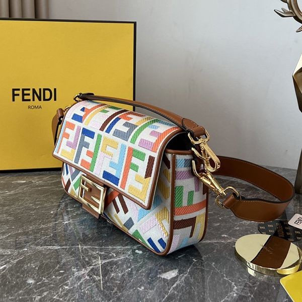 フェンディ バゲットFF刺繍 ハウンド ショルダーバッグ 偽物 few86164激安送料無料