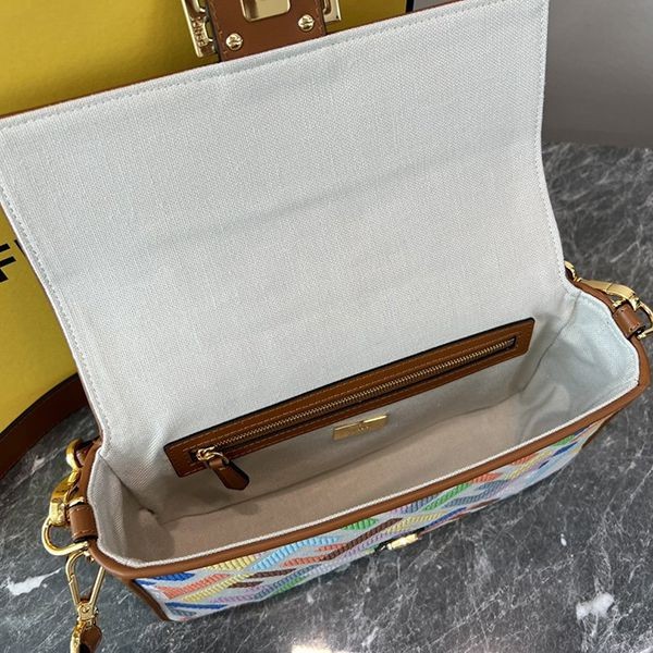 フェンディ バゲットFF刺繍 ハウンド ショルダーバッグ 偽物 few86164人気