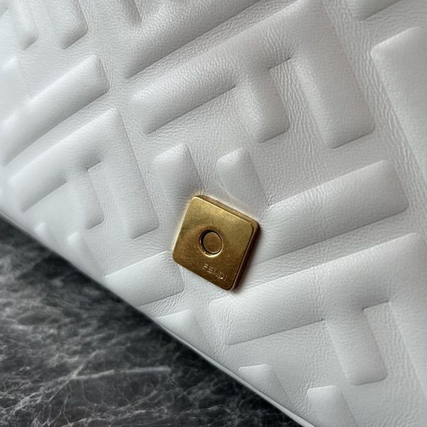 フェンディ ホワイトレザー バゲット コピー通販 ラージ ショルダーバッグ fey23095N級品
