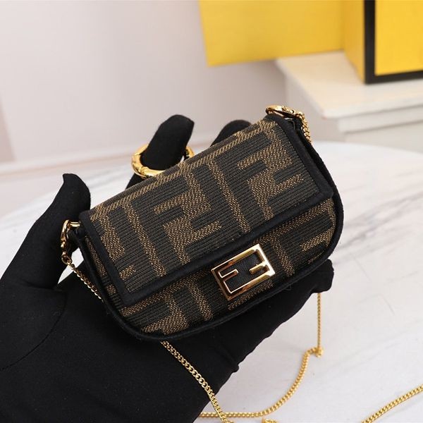 入手困難 フェンディ VERSACE コラボナノ バゲット コピー マイクロ バッグ fey71325最高級