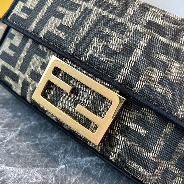 フェンディ バゲット コピー ミニ ブラウンファブリック バッグ fey88741N級品