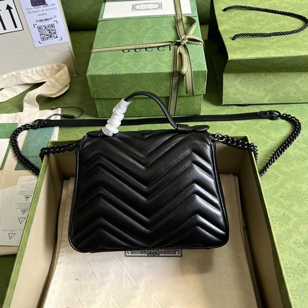 お洒落グッチ GGマーモント ミニトップハンドルバッグ コピー 702563DTDFV1000通販