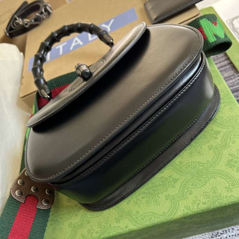 世界中で大人気♪グッチ バンブー コピー スモール トップハンドルバッグ 3色 gub92465N級品