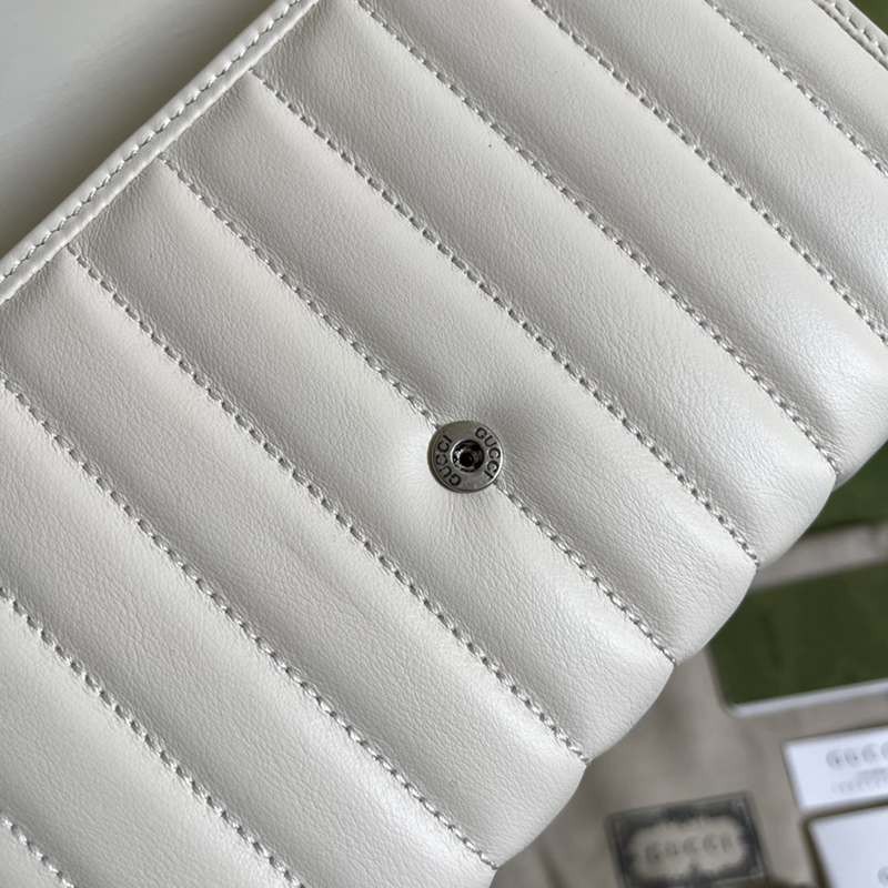 希少色グッチ コピー GGマーモントマテラセミニバッグ gun37898N級品