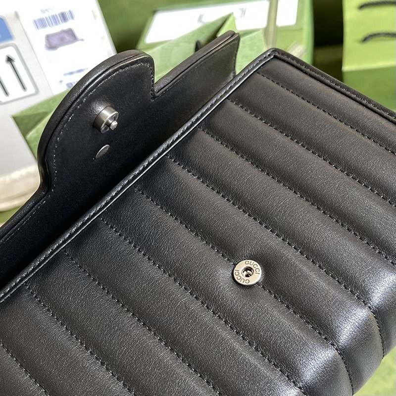 超希少！グッチ GGマーモントマテラセミニバッグ 偽物 guq74963N級品