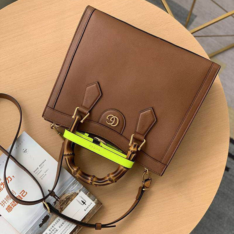 ☆超人気☆〔グッチ ダイアナ コピー〕スモール トートバッグ 2サイズ guu47877高い品質