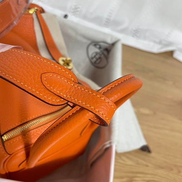 エルメス リンディ 偽物 26cm トリヨンクレマンス 2色金具 era29289