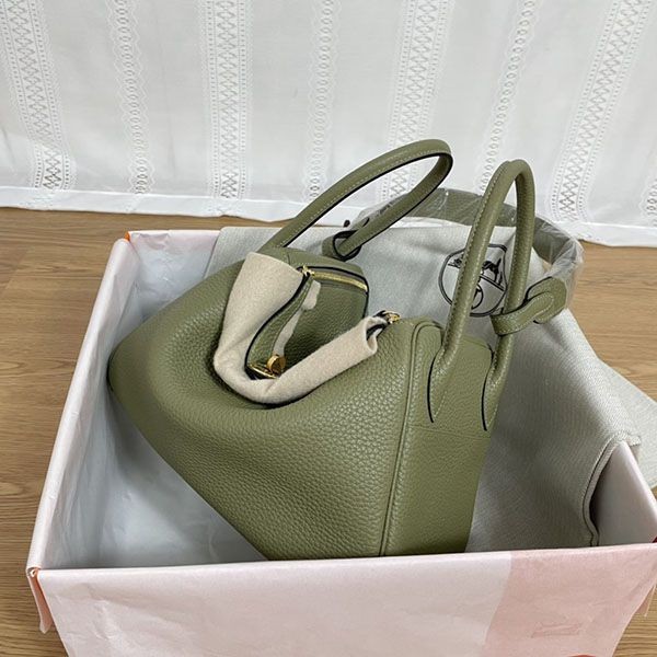 エルメス リンディ26 Lindyシルバー トリヨンクレマンス コピー erd30361通販