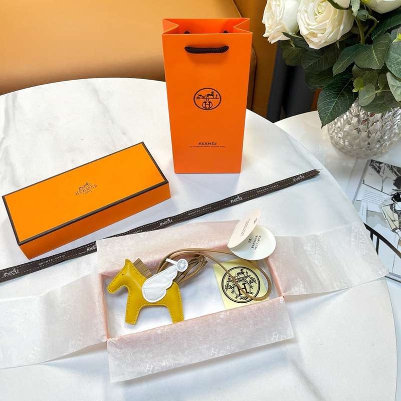 春もの新作エルメス 偽物 ロデオ ペガサス チャーム erj26617激安送料無料