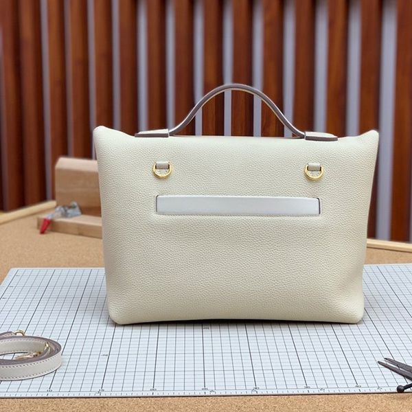 エルメス 24/24 ヴァンキャトル 29cm 最新ケリー erj56478激安送料無料