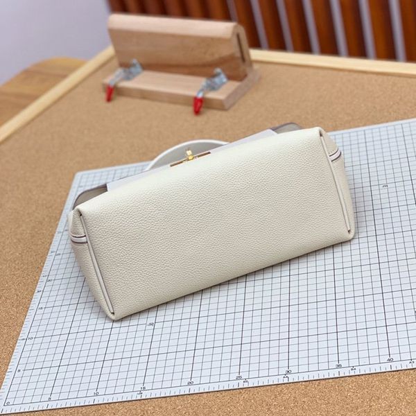 エルメス 24/24 ヴァンキャトル 29cm 最新ケリー erj56478人気
