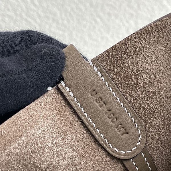 定番 エルメス イン ザ ループ 18 トートバッグ 偽物 erk71936代引きを販売