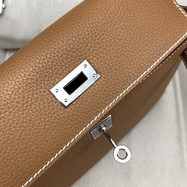 注目度抜群！エルメス ケリー 25 偽物 シルバー金具 erm56046N級品