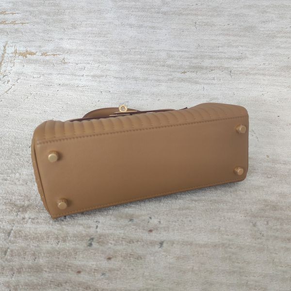 春もの新作エルメス ケリー 偽物 Kelly25 トリコカラー 外縫いセリエ ナタ ern97340人気