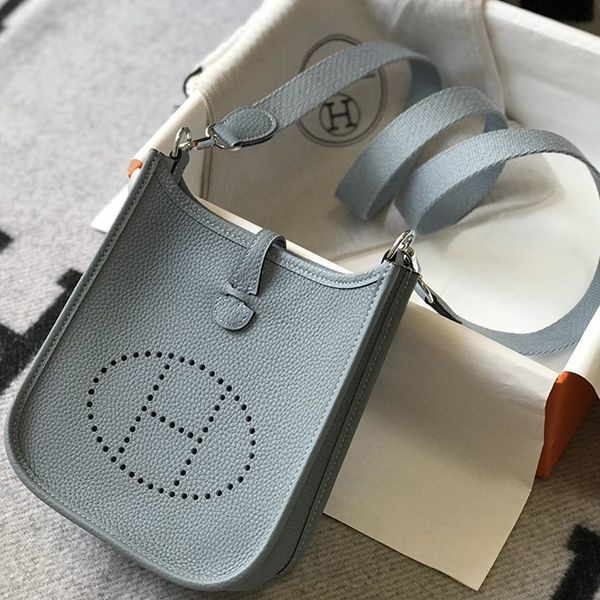 大人気！エルメス エヴリン TPM 16 ショルダーバッグ 偽物 ero18156人気