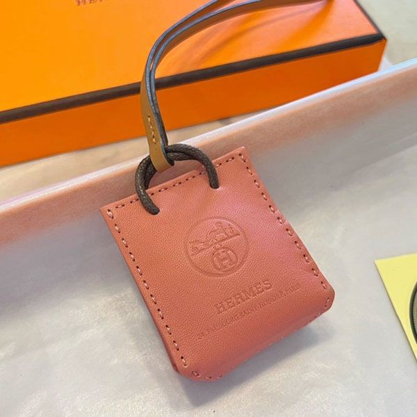 可愛い エルメス バッグチャーム コピー ero23075最高級