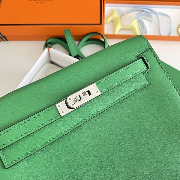 日本未入荷エルメス スーパーコピー ケリーダンス 22cm グリーン 内縫 2色金具 err32869激安送料無料