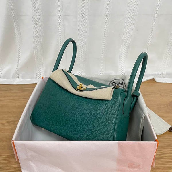 超話題!エルメス コピー リンディ 26cm トリヨンクレマンス 2色金具 erz38262代引きを販売