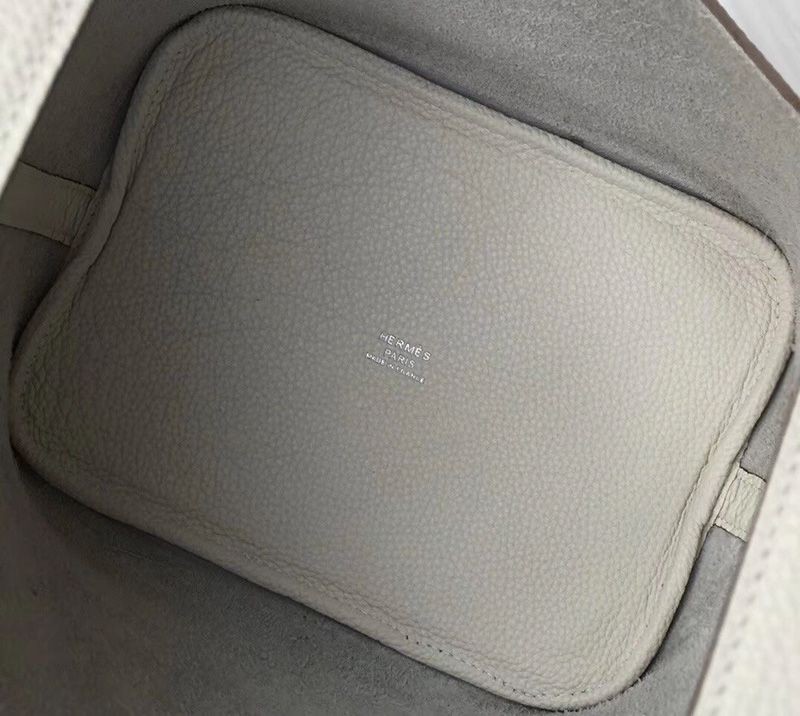 エルメス ピコタンロック コピー クレマンス シルバー金具he26043代引きを販売