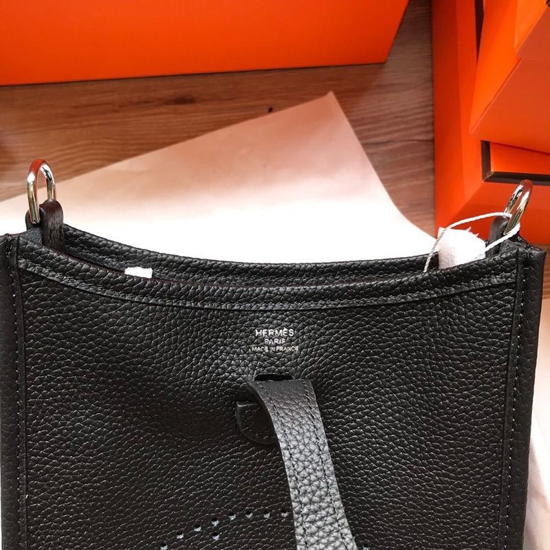 ☆超人気☆エルメス エヴリンミニ 16 TPM 偽物 ノワール シルバーhe26063N級品