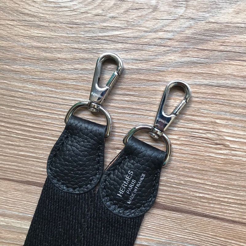 ☆超人気☆エルメス エヴリンミニ 16 TPM 偽物 ノワール シルバーhe26063代引きを販売