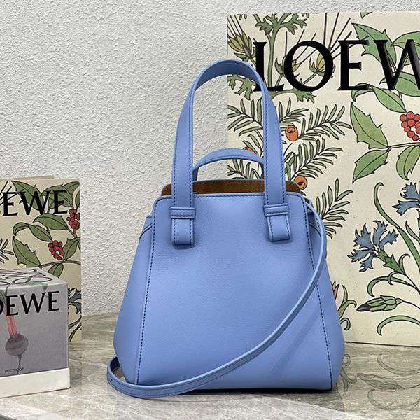 お洒落に♪ロエベ ハンモック コピー ナゲット  ショルダーストラップ付 A538H04X02高い品質
