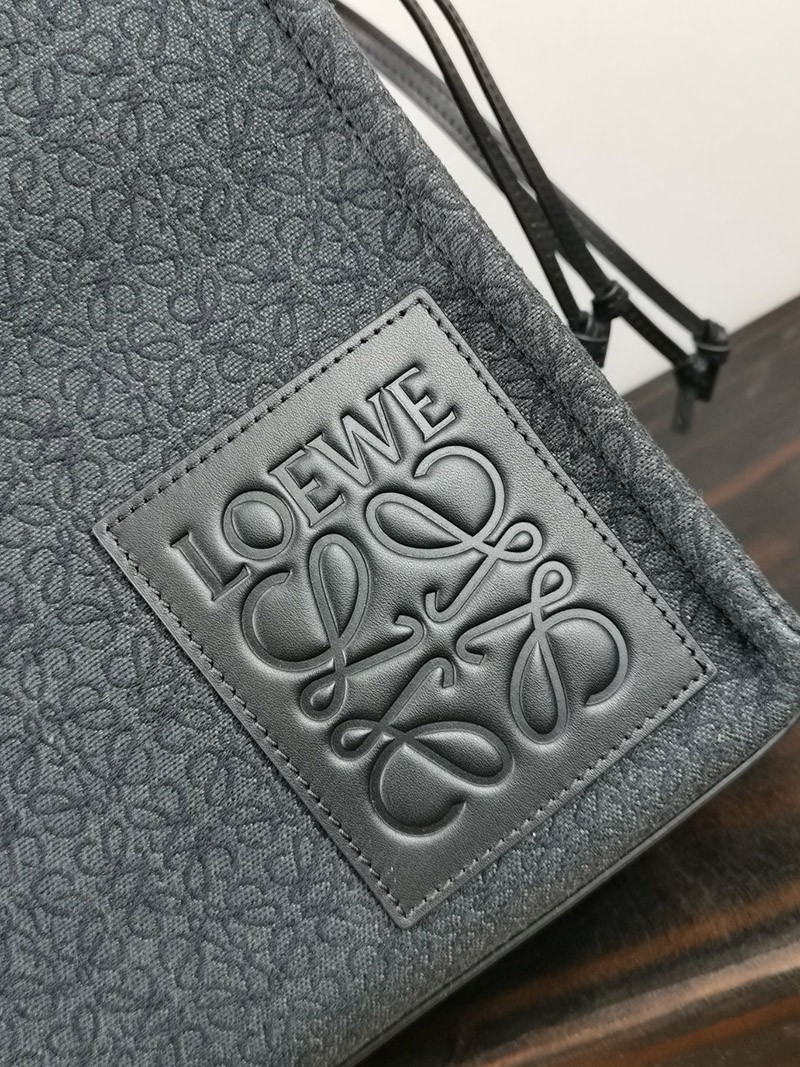 春もの新作ロエベ トートバッグ コピー Small Cushion Tote☆クッショントートスモール☆送料込 A612A93X252426人気