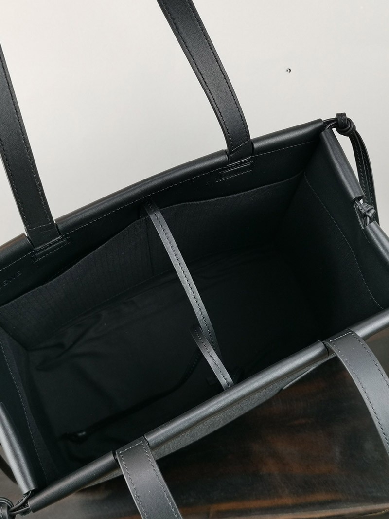 春もの新作ロエベ トートバッグ コピー Small Cushion Tote☆クッショントートスモール☆送料込 A612A93X252426品質保証