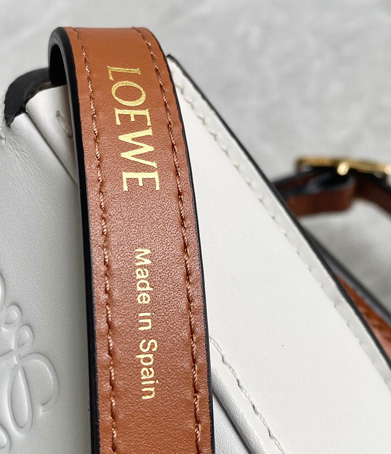 ★日本!!人気！ロエベ ショルダーバッグ コピー レディース 2WAYハンド lob79508代引きを販売