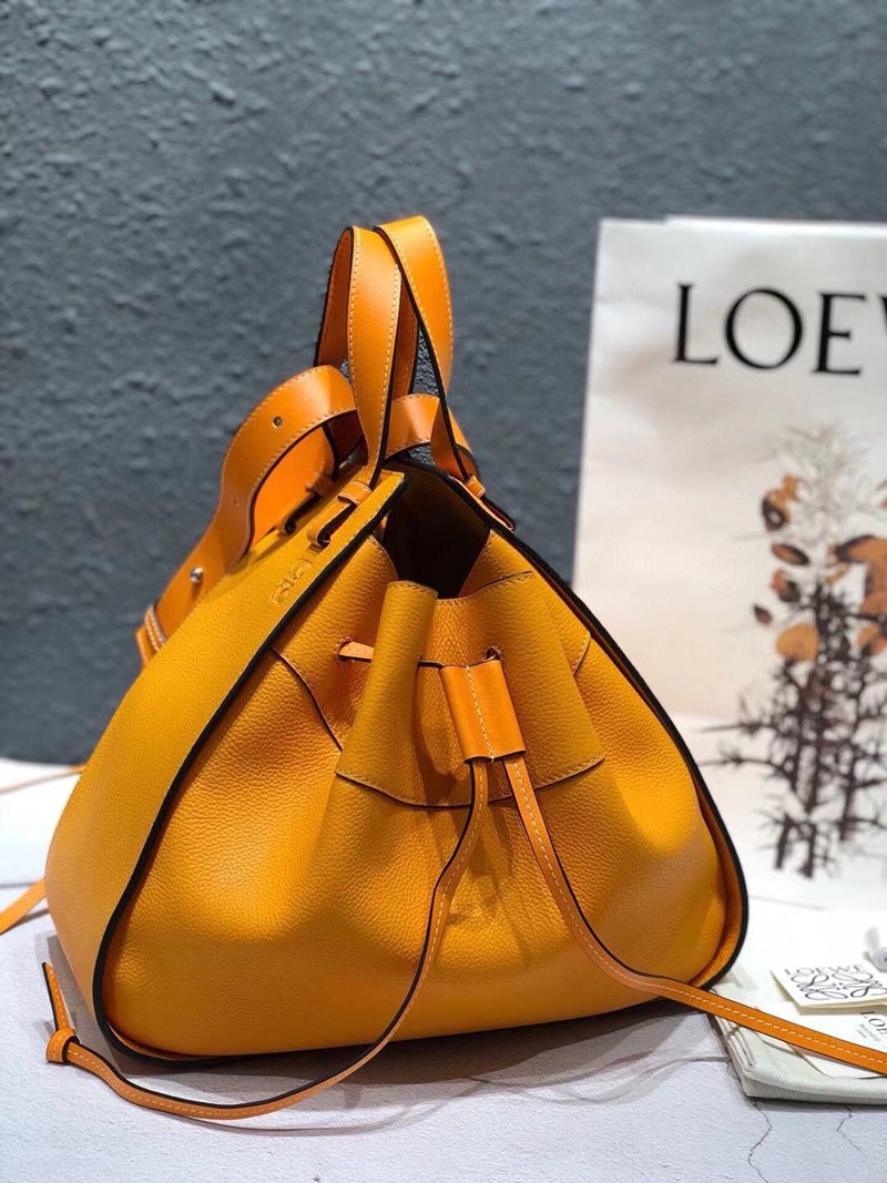 21新作 ロエベ ラピスタル コピー クラシックレザースモールハンモックハンドバッグ loe17344激安送料無料