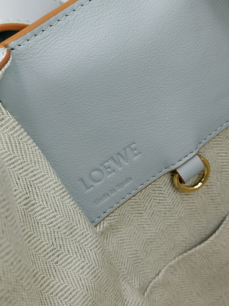 争奪戦ロエベ ハンモック 偽物 クラシックレザースモール ハンドバッグ loe88336代引きを販売