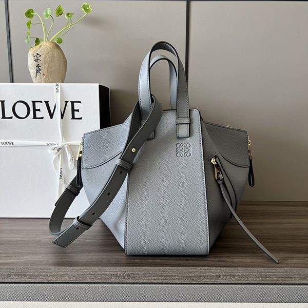 ロエベ ハンモック コピー Hammock Small Bag Lapistal スペチアーレ lol37678