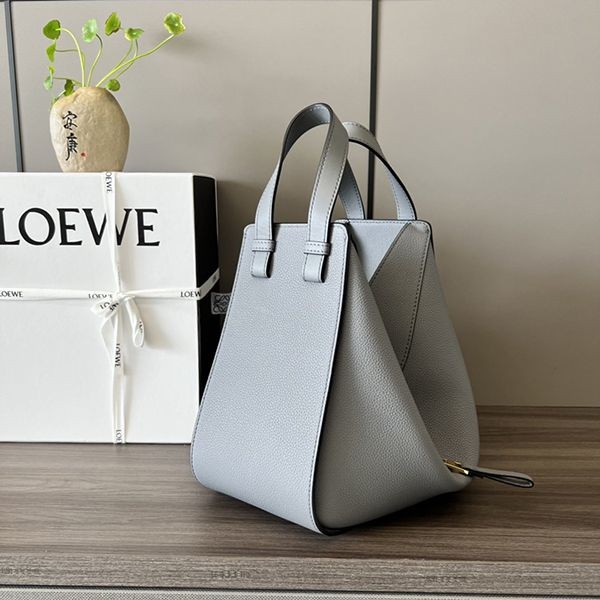 ロエベ ハンモック コピー Hammock Small Bag Lapistal スペチアーレ lol37678激安送料無料